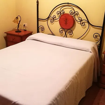 La Casa Del Arbol * El Amparo
